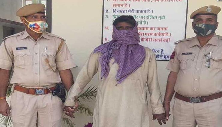 अजमेर : ट्रक में पकड़ी गई अवैध शराब व बीयर की 105 पेटियां, केबिन के उपर बॉक्स बनाकर छुपाई