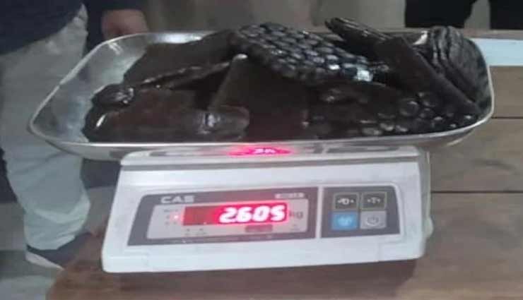 हिमाचल प्रदेश : नाकाबंदी के दौरान पुलिस को मिली कामयाबी, ढाई किलो चरस के साथ युवक गिरफ्तार