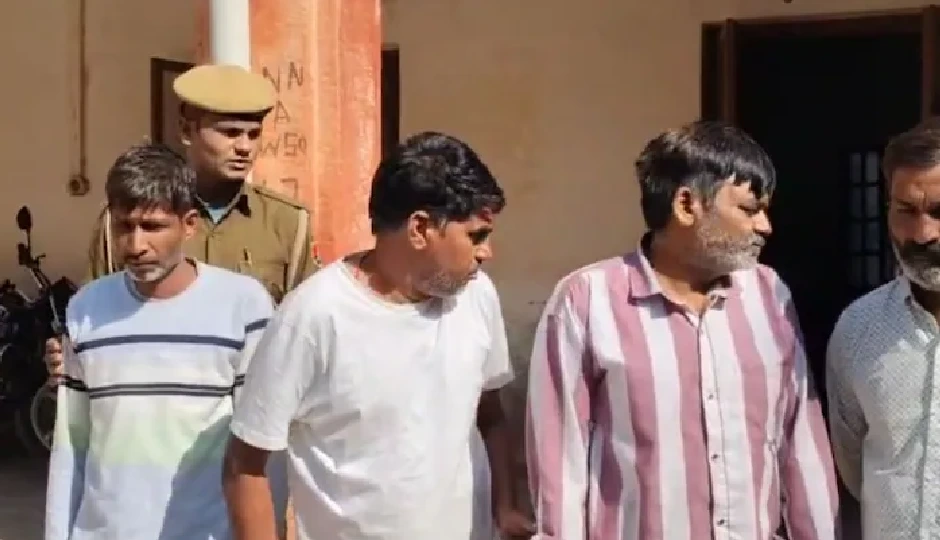 कोरियर के जरिए चल रहा था गांजा कारोबार, पुलिस ने नई तस्करी चाल का किया भंडाफोड़