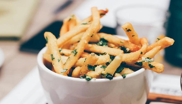 भूलकर भी न खाएं ऑफिस में ये चीजें, होगा नुकसान Health tips,health tips in hindi,active person,unproductive at work