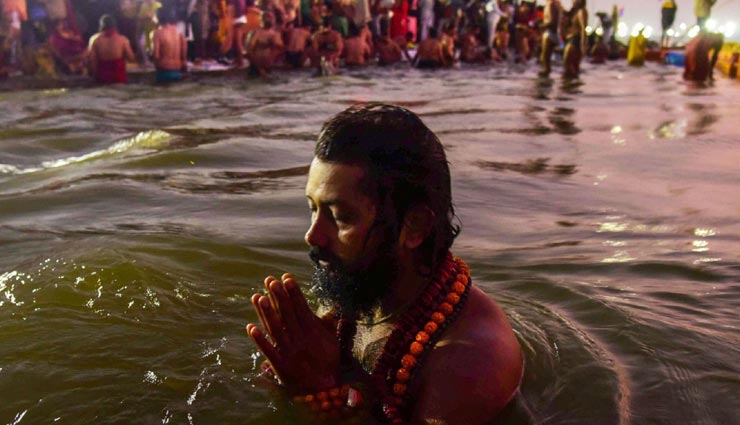 पुण्य अवसरों पर नदियों में स्नान से जुड़ी इन बातो का रखें ध्यान, लगेगा पाप