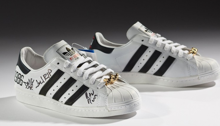 household tips,5 ways to maintain life of your sneakers,how to keep sneakers smell free,tips to maintain footwear,footwear care