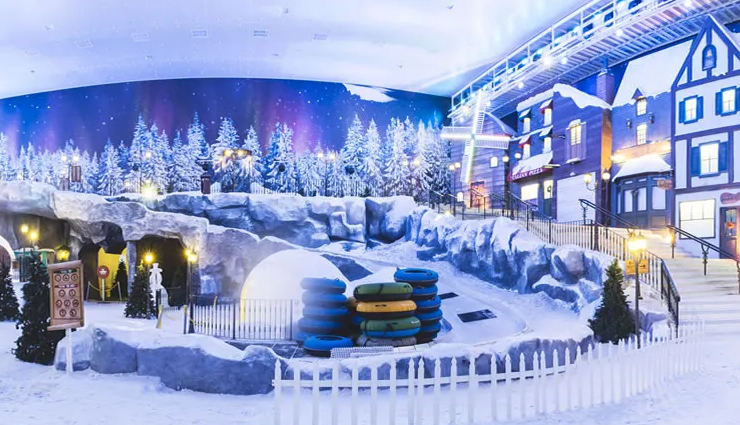 नोएडा: कंक्रीट के इस जंगल में भी है बहुत कुछ जिसे देखने के लिए खिंचे चले आते हैं पर्यटक dlf mall of india,noida shopping mall,retail therapy,entertainment hub,the great india place (tgip),noida,shopping and dining,family entertainment,okhla bird sanctuary,bird watching in noida,nature reserve,wildlife spot,worlds of wonder (wow),noida,amusement park,water park,akshardham temple,noida akshardham,spiritual site,hindu architecture,botanical garden,noida,nature park,green oasis,relaxing environment,noida golf course,golfing in noida,sports and recreation,rashtriya dalit prerna sthal,noida ambedkar park,cultural landmark,stupa 18 art gallery,noida,art hub,contemporary art exhibitions,atta market,noida,shopping market,local goods,street shopping