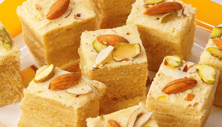 सोन पापड़ी के बगैर फीका है दिवाली का उत्सव, घर में इस आसान विधि से बनाई जा सकती है यह मिठाई #Recipe