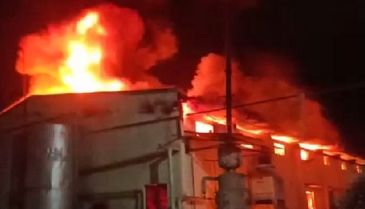 भिलाई : सोप फैक्ट्री में लगी भीषण आग, 7 घंटे में पाया काबू