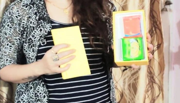 फिर हुआ ऑनलाइन शॉपिंग का गड़बड़झाला, मोबाइल फोन की जगह मिले दो साबुन