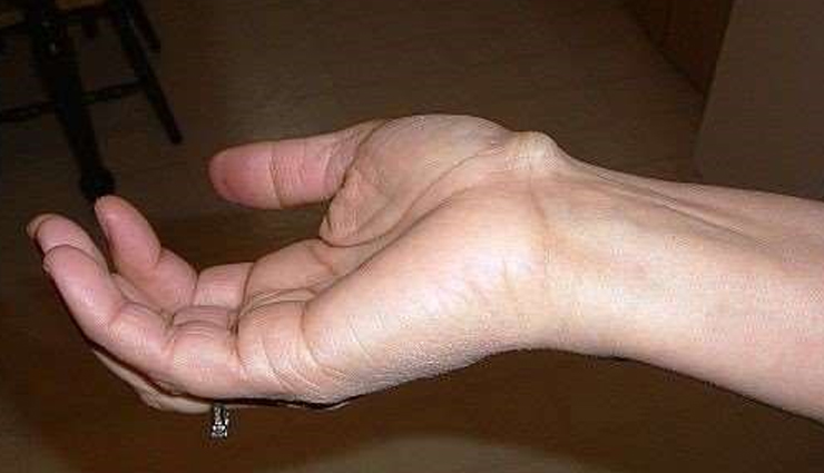 do not make the mistake of sleeping wearing socks in winter these problems may come,Health,healthy living