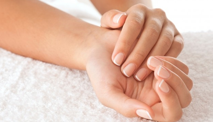 10 DIY Tips to Keep Your Hands Soft and Beautiful