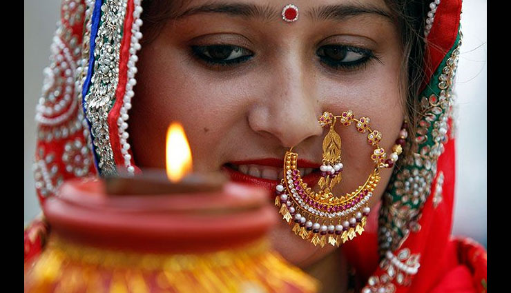 जिन महिलाओं ने अभी तक नहीं किए सावन के ये सोलह श्रृंगार, जल्द करें तभी मिलेगी ईश्वर की पूर्ण कृपा