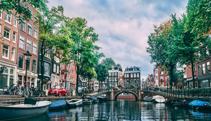 safest places for women solo travelers,safest places around the world,places for women solo travelers,new zealand,melbourne,australia,reykjavik,iceland,amsterdam,netherlands,chiang mai,thailand,montreal,canada