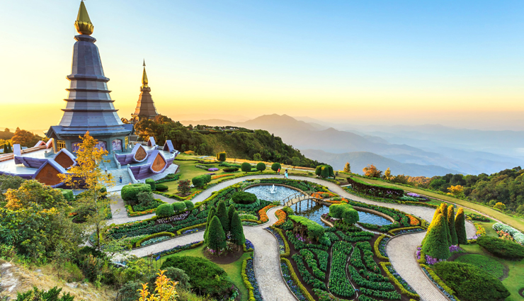 safest places for women solo travelers,safest places around the world,places for women solo travelers,new zealand,melbourne,australia,reykjavik,iceland,amsterdam,netherlands,chiang mai,thailand,montreal,canada