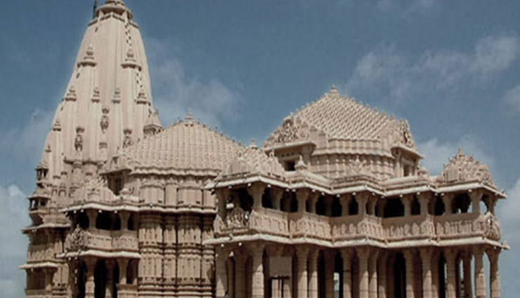 Ganesh Chaturthi 2018 : 'अँधेरी चा राजा' साल 2010 थीम : सोमनाथ मंदिर, गुजरात