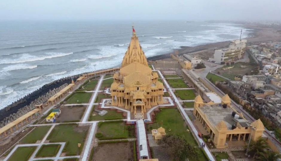 sawan 2025,shiva temples to visit,famous shiva temples india,mahadev blessings,sawan pilgrimage,devotional travel sawan,shiv bhakti,sawan special temples,sawan temple list,lord shiva temples india