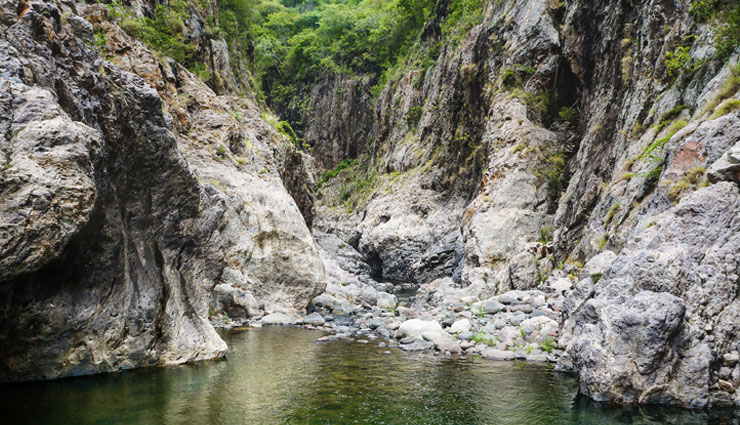 nicaragua,places to visint in nicaragua,nicaragua travel,nicaragua tourism,pearl lagoon,little corn island,somoto canyon,laguna de apoyo,travel,tourism,holidays