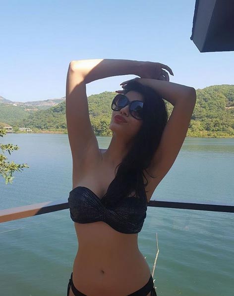 sonali raut,sonali raut instagram pics,sonali raut viral pics,viral pics