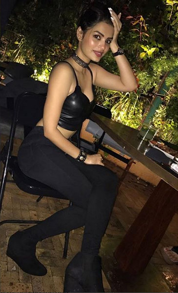 sonali raut,sonali raut instagram pics,sonali raut viral pics,viral pics