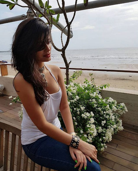 sonali raut,sonali raut instagram pics,sonali raut viral pics,viral pics