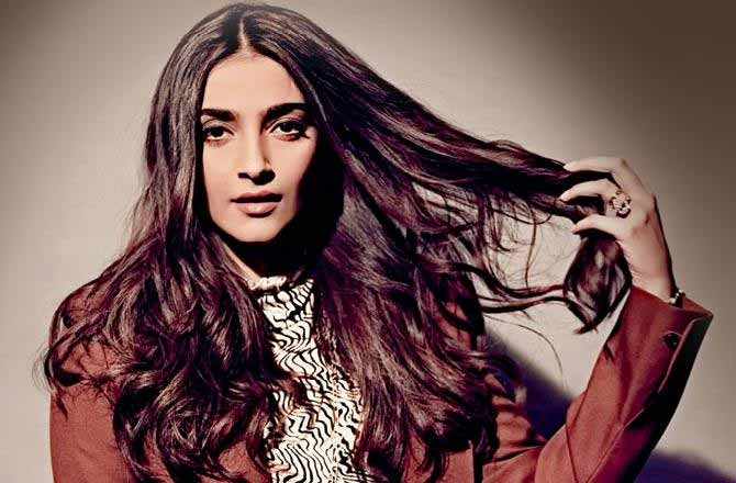 ‘वीरे दी वेडिंग-2’ की चर्चाएँ शुरू, वूमन ओरियन्टेड एक और फिल्म, दिखाएंगी क्या! bollywood,sonam kapoor,Kareena Kapoor,veere di wedding,veere di wedding sequel