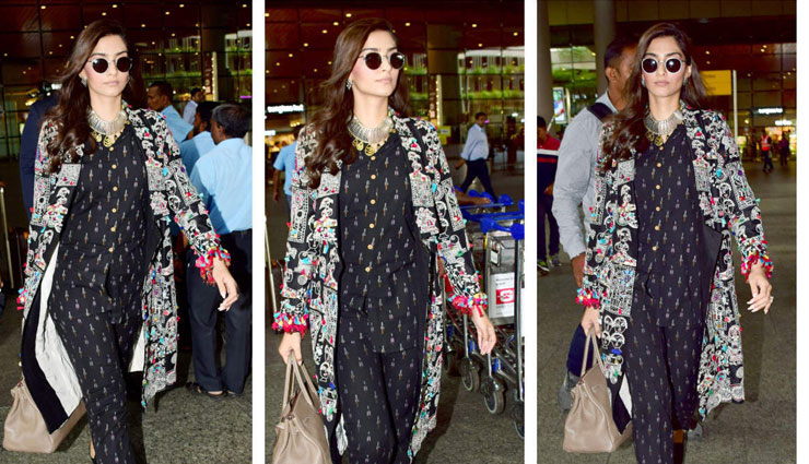 एयरपोर्ट पर खास है इन बॉलीवुड सिलेब्स का स्टाइल, आप भी कर सकती है ट्राई sonam kapoor hot photos,kareena kapoor khan hot photos,Kareena Kapoor Khan,zarin khan,celebs hot looks,celebs fashion,bollywood celebs fashion tips,fashion tips,airport fashion