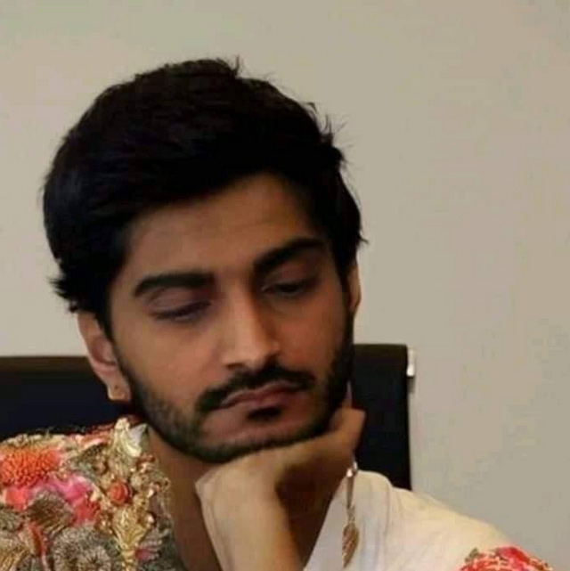 bollywood actress,male look of actresses,deepika padukone,actresses male look viral,social media viral photos