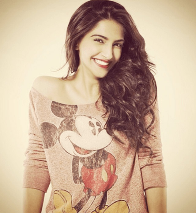 sonam kapoor,dresses to steal from sonam kapoor,fashion tips from sonam kapoor,sonam kapoor looks