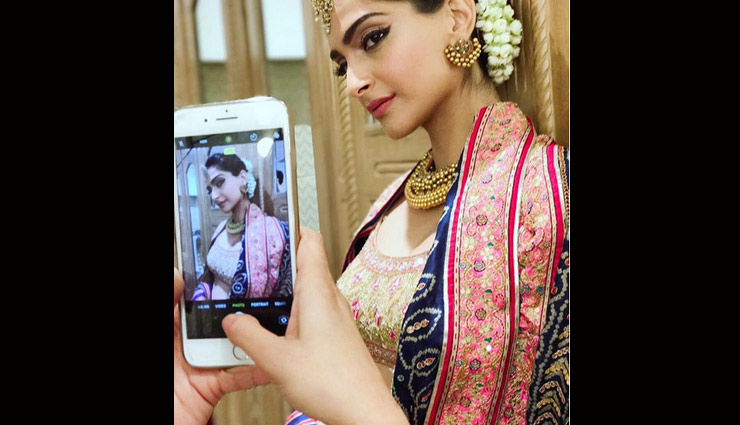 sonam kapoor latest pics,sonam kapoor in chic color dresses,sonam kapoor fashion tips,fashion trends