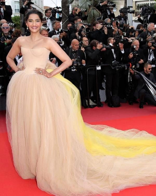 bollywood,sonam kapoor,anand ahuja,mangalsutra