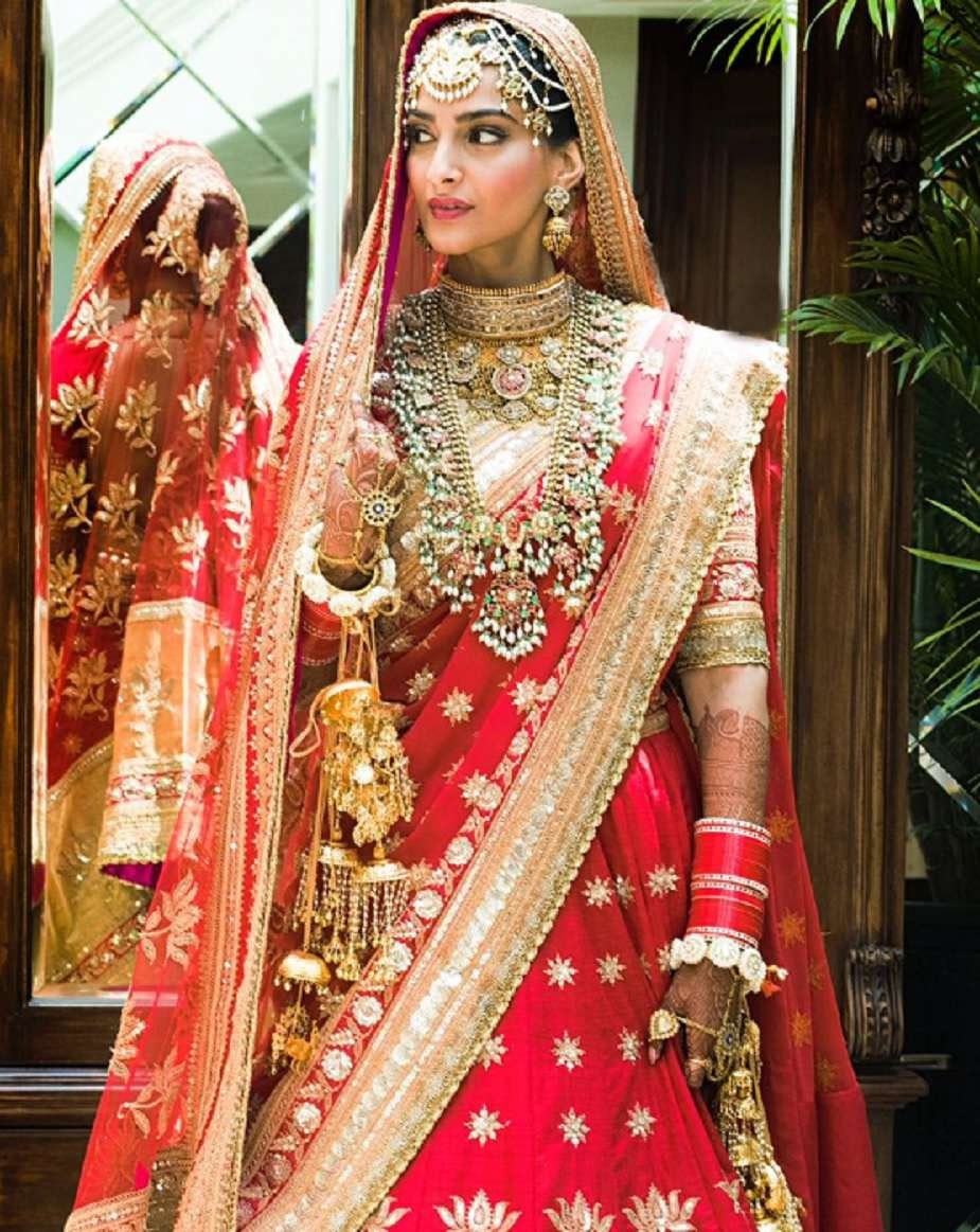 bollywood,sonam kapoor,anand ahuja,bridal look,photo