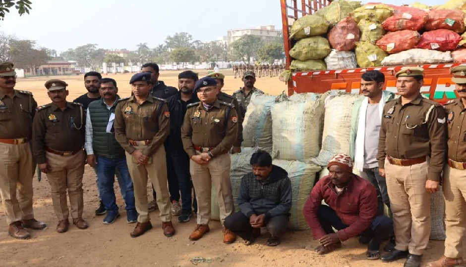 सोनभद्र पुलिस ने 1 करोड़ रुपये से ज्यादा कीमत का 442.5 किग्रा गांजा जब्त किया, महाराष्ट्र के दो आरोपी गिरफ्तार सोनभद्र पुलिस ने 1 करोड़ रुपये से ज्यादा कीमत का 442.5 किग्रा गांजा जब्त किया, महाराष्ट्र के दो आरोपी गिरफ्तार