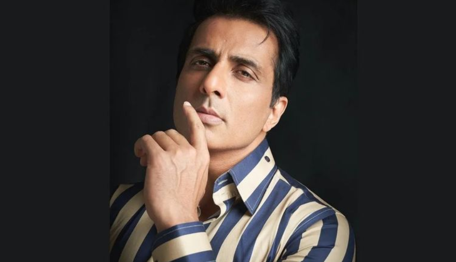 kiara advani,actress kiara advani,war 2,war 2 movie,war 2 song,Hrithik Roshan,kiara birthday,kiara 34 years,sonu sood,actor sonu sood,sonu sood birthday,sonu old age home