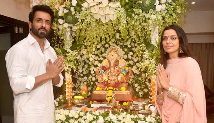 Ganesh Chaturthi 2018 : सोनू सूद ने लिया बप्पा का आशीर्वाद, कहा इकोफैंडली गणपति के साथ-साथ विसर्जन भी artificial पौंड में होना चाहिए 