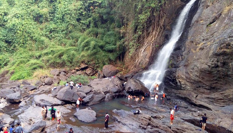 famous waterfalls in south india,south india waterfall guide,best waterfalls in south india,jog falls karnataka,athirappilly falls kerala,courtallam falls tamil nadu,hogenakkal falls tamil nadu,dudhsagar falls goa karnataka,abbey falls coorg,top waterfalls to visit in south india,trekking waterfalls south india,monsoon waterfalls in south india,shivanasamudra falls karnataka,meenmutty falls kerala,soochipara falls wayanad