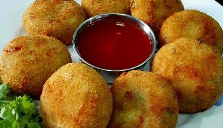 घर पर बनाएं सूजी-ब्रेड के स्वादिष्ट स्नैक्स, चाय की चुस्कियों के साथ ले इनका मजा #Recipe sooji bread snacks recipe,snacks recipe,recipe,bread recipe,special recipe