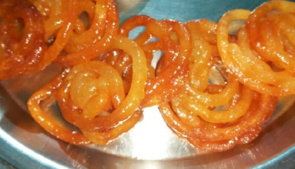 sooji ki jalebi,sooji ki jalebi sweet dish,sooji ki jalebi special occasion,sooji ki jalebi party,sooji ki jalebi ingredients,sooji ki jalebi recipe,sooji ki jalebi tasty,sooji ki jalebi delicious,sooji ki jalebi guest