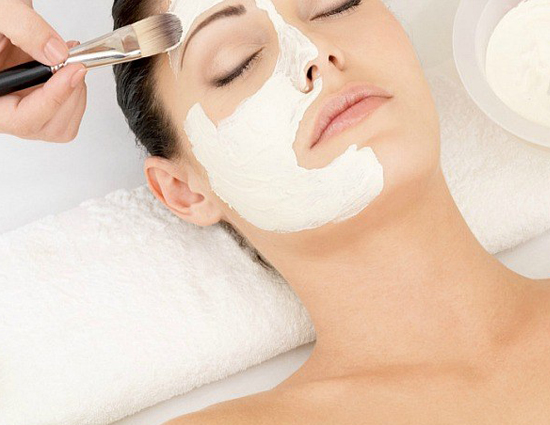 Try This Ingredient Scrub to Get Instant Glow