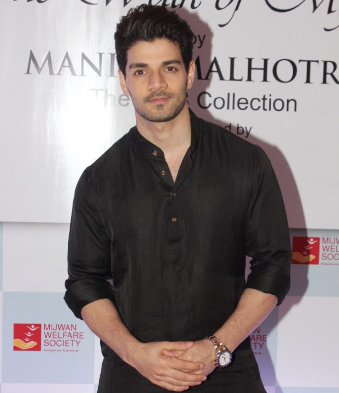 manish malhotra,ranbir kapoor,deepika padukonea