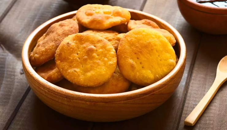 chile,famous food for chile,chile food,curanto,chorillana,sopaipillas,empanada de pino,milcao,pastel de jaiba,machas a la parmesana,choriqueso,chancho en piedra,chumbeque,travel,holidays,travel guide