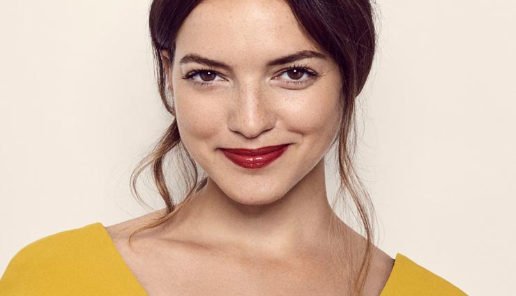 उमस भरी गर्मीं में मेकअप से ज्यादा दे लिपस्टिक पर ध्यान, आकर्षक लुक देंगे ये शेड fashion tips,fashion tips in hindi,lipstick shades,attractive look in humid summer