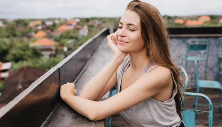 coping with breakup,moving on after breakup,dealing with breakup emotions,strategies for overcoming post-breakup sadness,ways to stop feeling sorry for yourself after breakup,healing from breakup,tips for managing post-breakup emotions,getting over breakup,techniques to cope with breakup,ways to build self-esteem after breakup