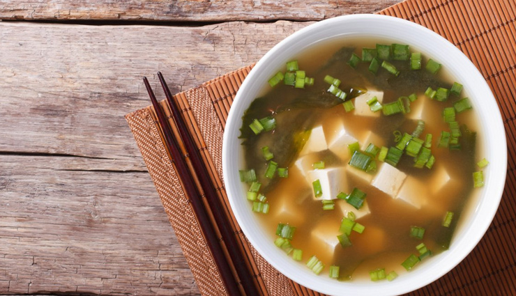 japanese,sushi,onigiri,misosoup,tempura,zosui,donburi,hiyayakko,okonomiyaki,takoyaki,yakitori,japanese dishes,japan food