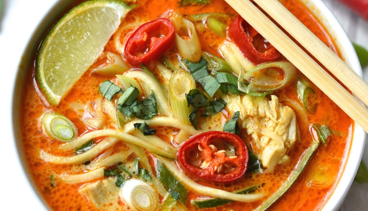 hot and spicy thai red curry noodle soup,food,easy recipe