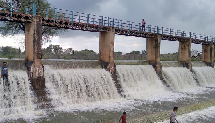 south india travel destinations,beautiful places in south india,must-visit spots in south india,south india tourist attractions,south india travel gems,hidden treasures of south india,south india vacation spots,enchanting places in south india,south india travel experiences,south india tourist circuits