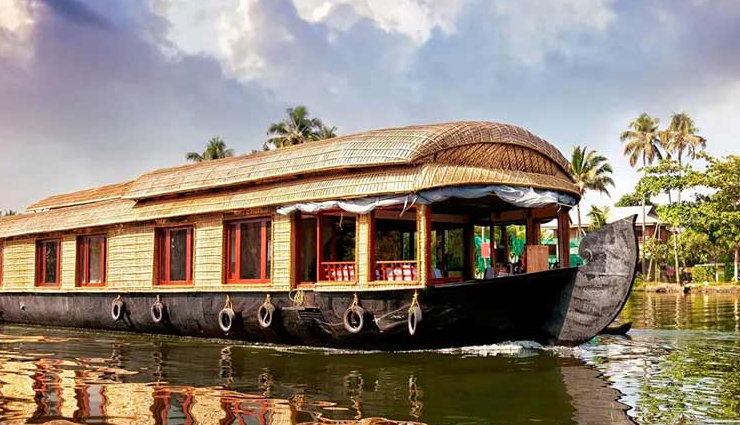 south india,offbeat places in south india,tourist attraction in south india,thiruvannamalai,kasaragod,mahabalipuram,kalpetta,yanam,alleppey