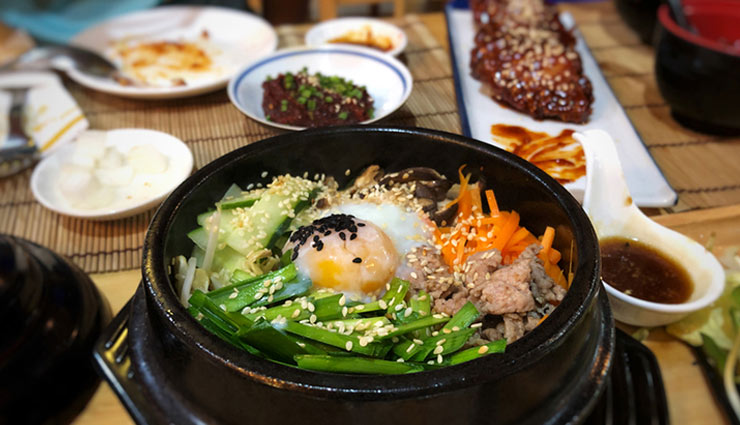 south korea,famous south korean food,hoeddeok,bulgogi,samgyeopsal,japchae,kimchi