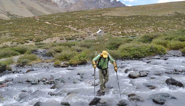 ladakh treks,best treks in ladakh,trekking in ladakh,adventure treks in ladakh,snow leopard trek,chadar trek,markha valley trek,sham valley trek,southern zanskar trek,darcha padum trek,nubra valley trek,best trekking destinations in india,high-altitude treks in india,ladakh travel guide,trekking routes in ladakh