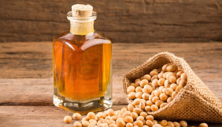 use oil for beauty,oil skincare benefits,beauty regime with oils,facial cleansing with oil,oil as sunscreen,cuticle oil benefits,oil body scrub,leave-in hair conditioner,oil for lip gloss,natural beauty oils