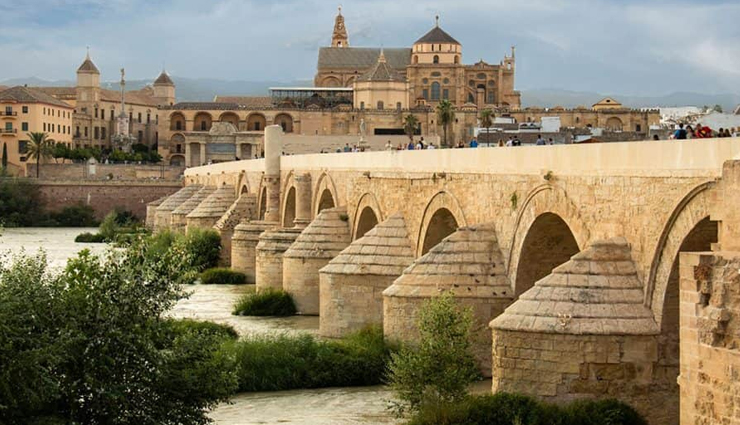 spain,tourist places in spain,places to visit in spain,seville,alicante,barcelona,granada,san sebastian,cordoba