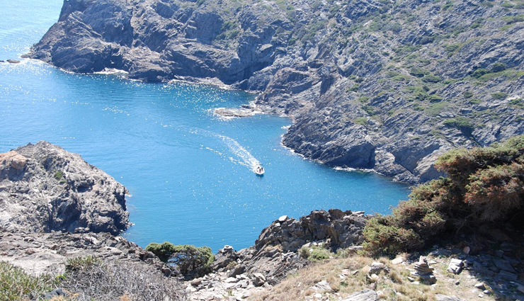 beaches for perfect getaway in spain,holiday,travel,tourism