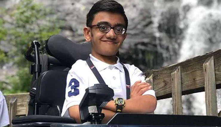 sparsh shah,indian national anthem,howdy modi,rare disease,narendra modi,news,news in hindi