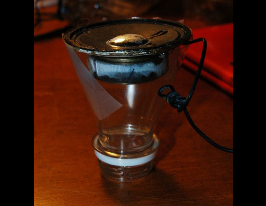 प्लास्टिक की बोतल से बनाये स्पीकर